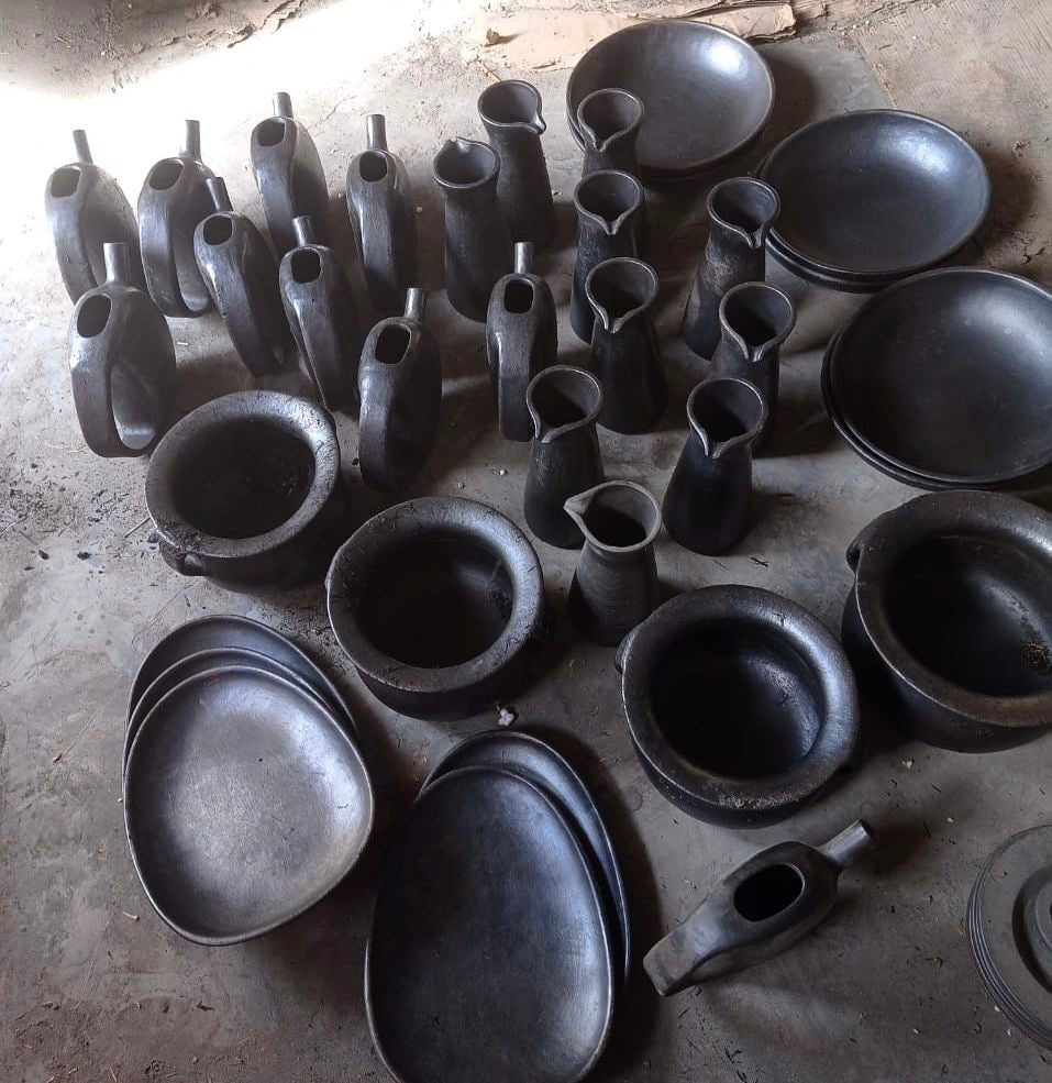 Longpi pottery