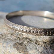 Moroccan vintage high grade silver bangle notched #12