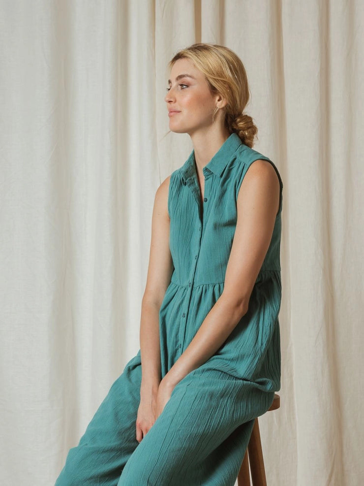 teal sleeveless collared button front long dress indi & cold